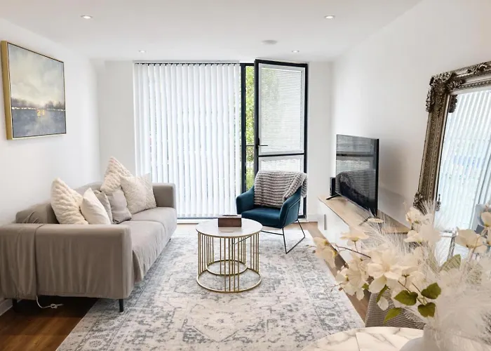 Stylish 2-Bed By Manchester City Cente